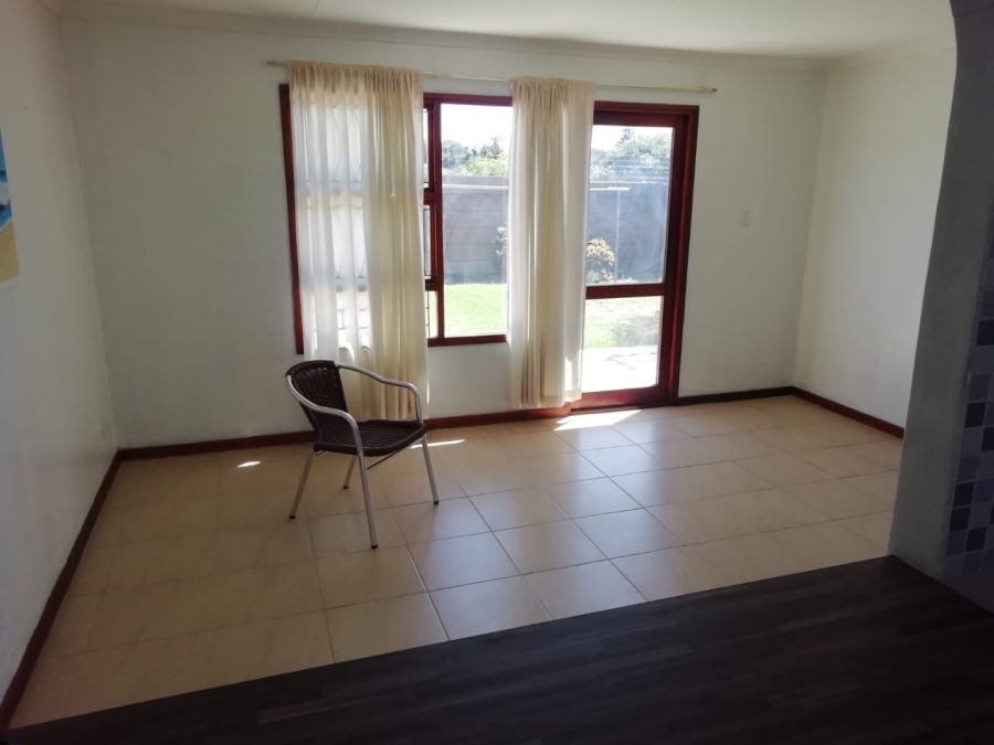 2 Bedroom Property for Sale in Kabega Park Eastern Cape